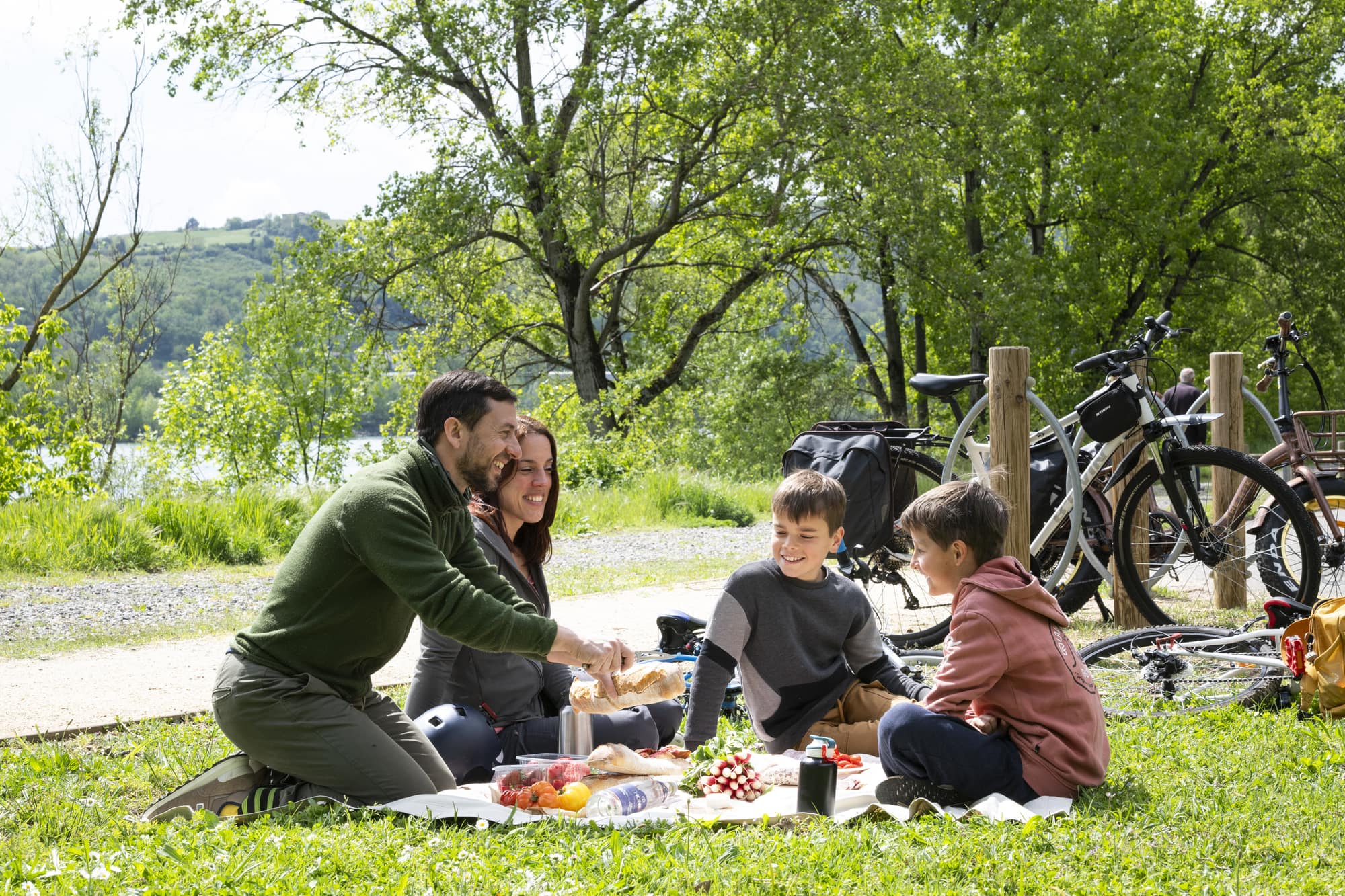 famille pique nique