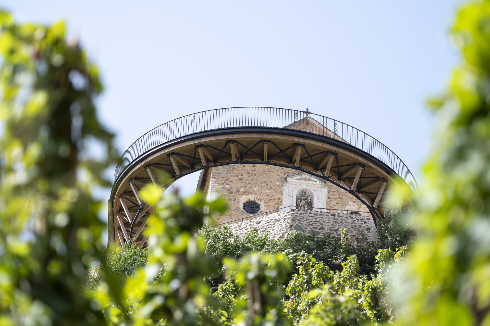 passerelle architecture dans les vignes 